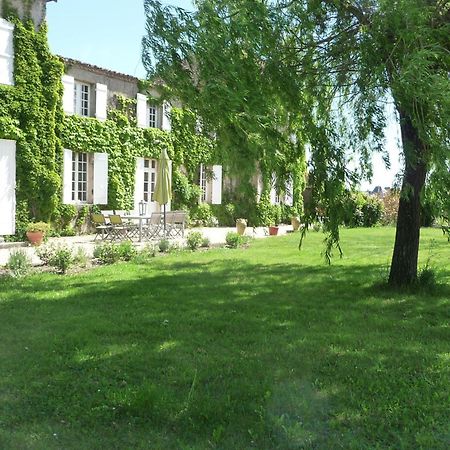 Domaine De La Queyssie Bed & Breakfast Saussignac Eksteriør bilde