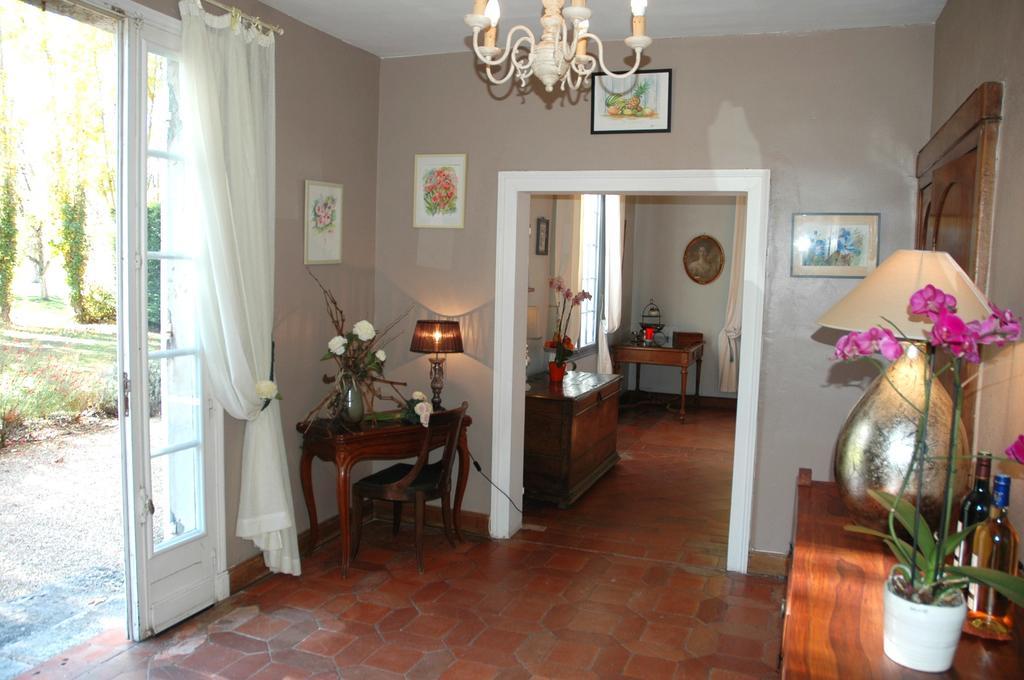 Domaine De La Queyssie Bed & Breakfast Saussignac Eksteriør bilde